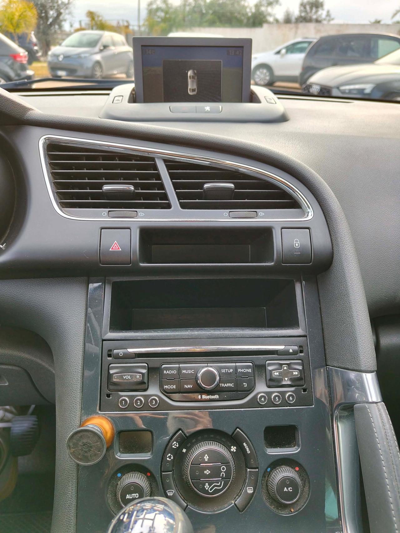 Peugeot 3008 1.6 HDi 115CV Business - 2014