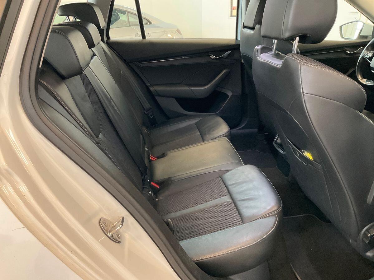 SKODA OCTAVIA 1.5 G-TEC DSG Wagon Executive