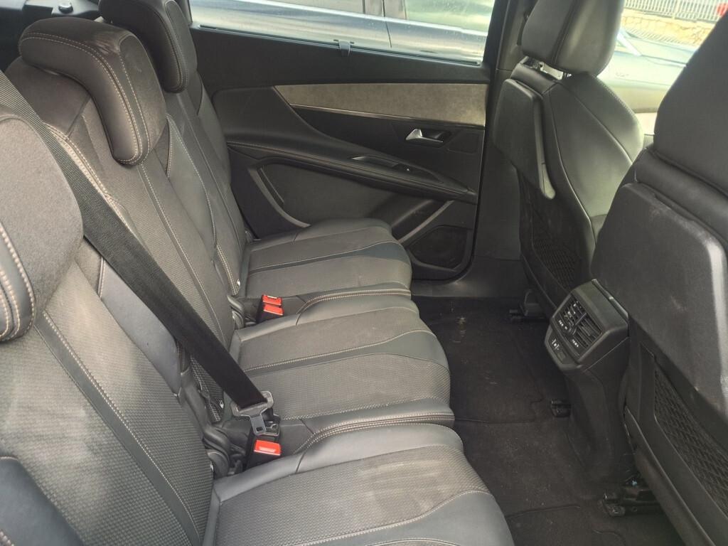 Peugeot 5008 1.5 BlueHDi 130cv EAT8 Active Pack