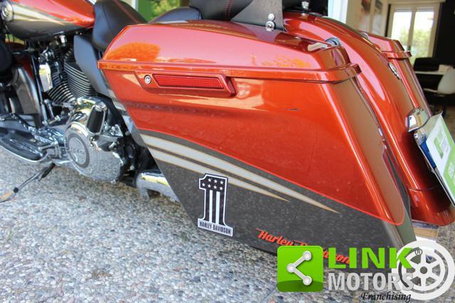 HARLEY-DAVIDSON CVO Road Glide LIMITED