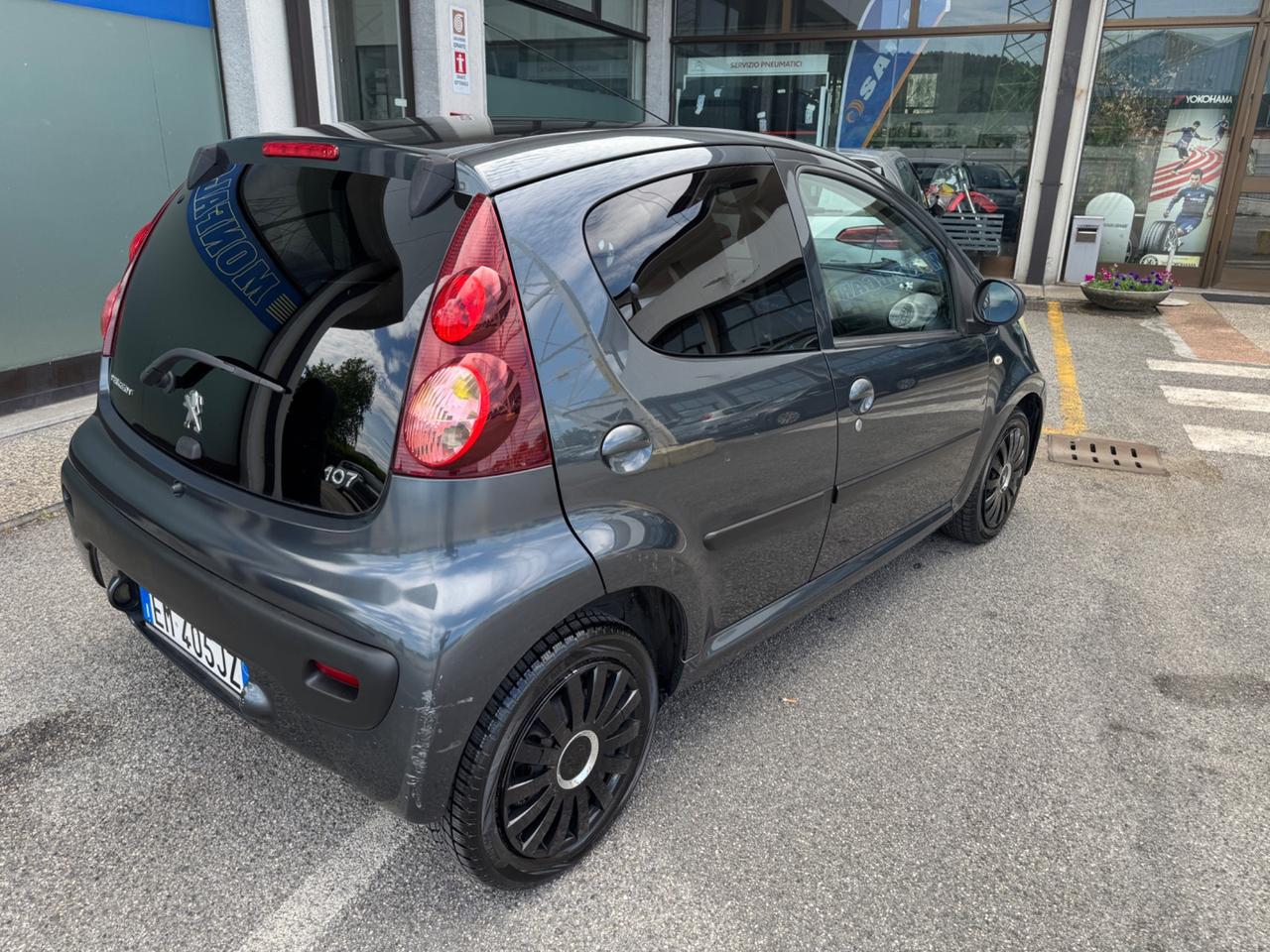 Peugeot 107 1.0 68CV 5p. 2012
