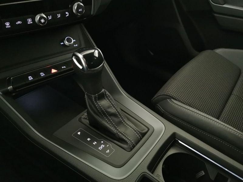 Audi Q3 35 2.0 tdi S line edition s-tronic