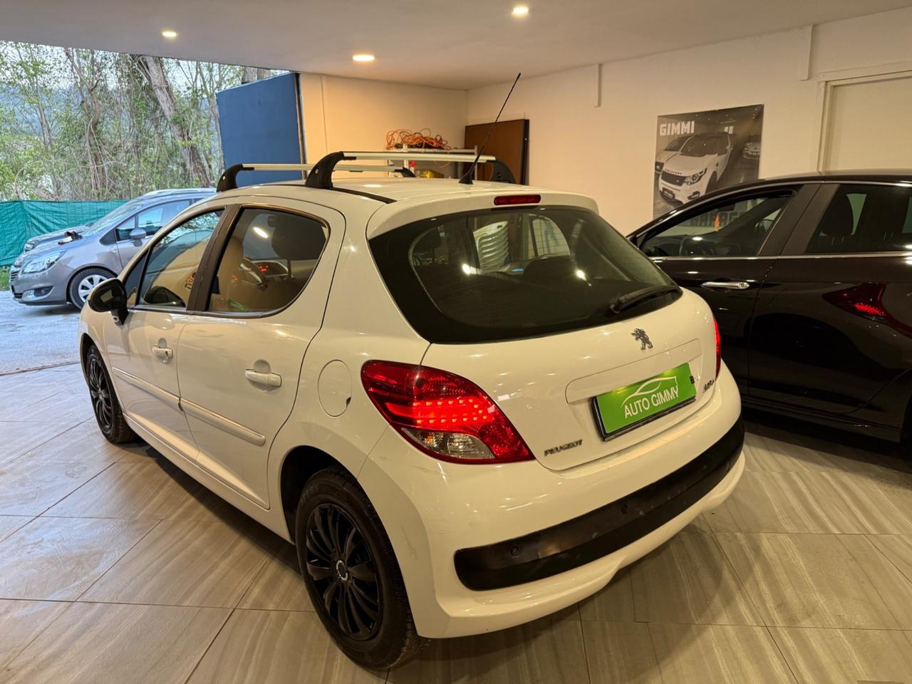 Peugeot 207 1.4 GPL BENZINA NEOPATENTATI