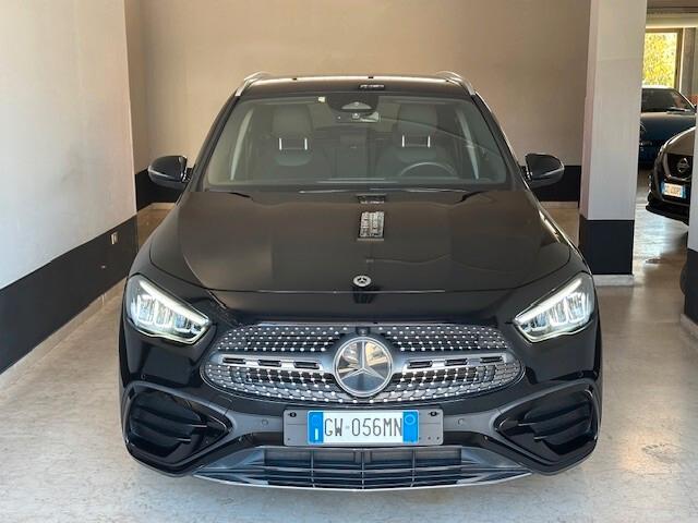 Mercedes-benz GLA 180 AMG Line Premium 15.000KM PARI NUOVO