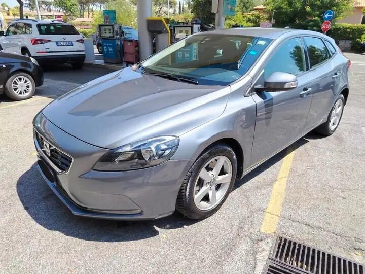 Volvo V40 D2 Geartronic Kinetic