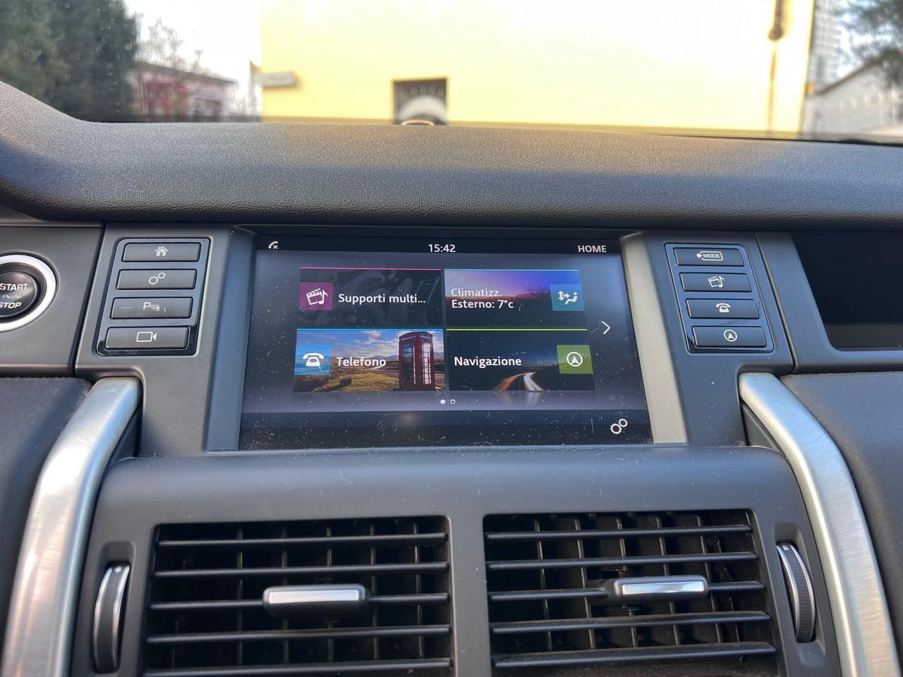 Land Rover Discovery Sport 2.0 TD4 HSE #9050