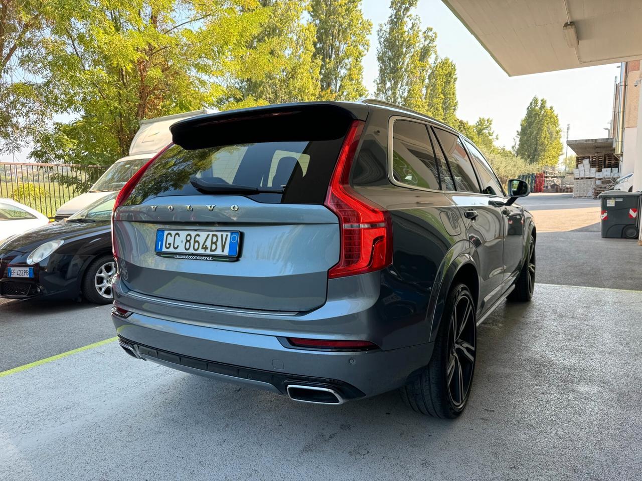 Volvo XC90 D5 R-design AWD Geartronic GARANZIA 24M