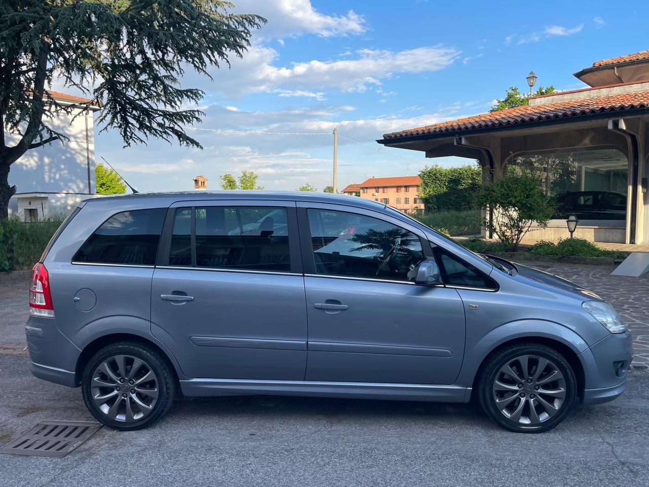 Opel Zafira 1.6 16V ecoM 150CV Turbo Edition