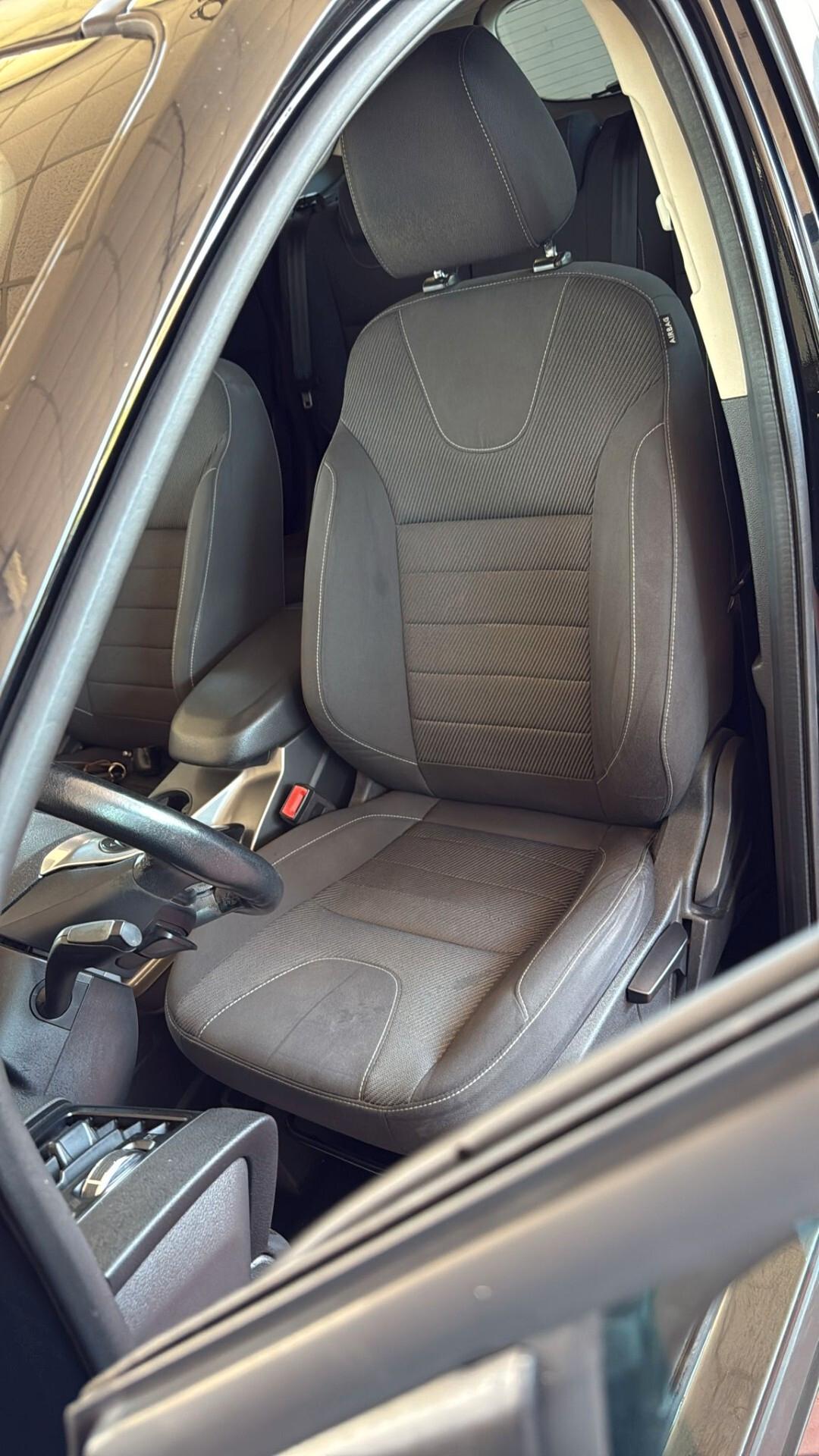 Ford Kuga 2.0 TDCI 115 CV 2WD Titanium