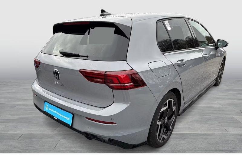 Volkswagen Golf 1.5 TSI ACT 110kW R-LINE CAMERA LED NAVI