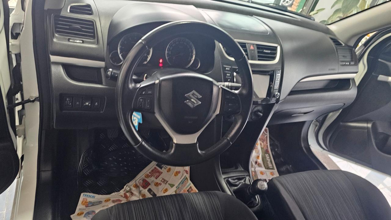 Suzuki Swift 1.2 VVT 5 porte B-Cool A/T Bi-Color gpl