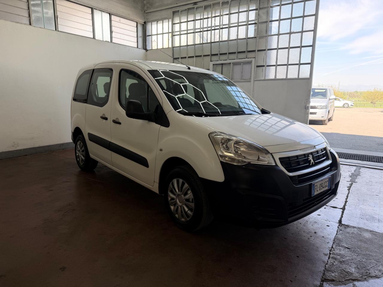 Peugeot Partner Tepee BlueHDi 75 Access