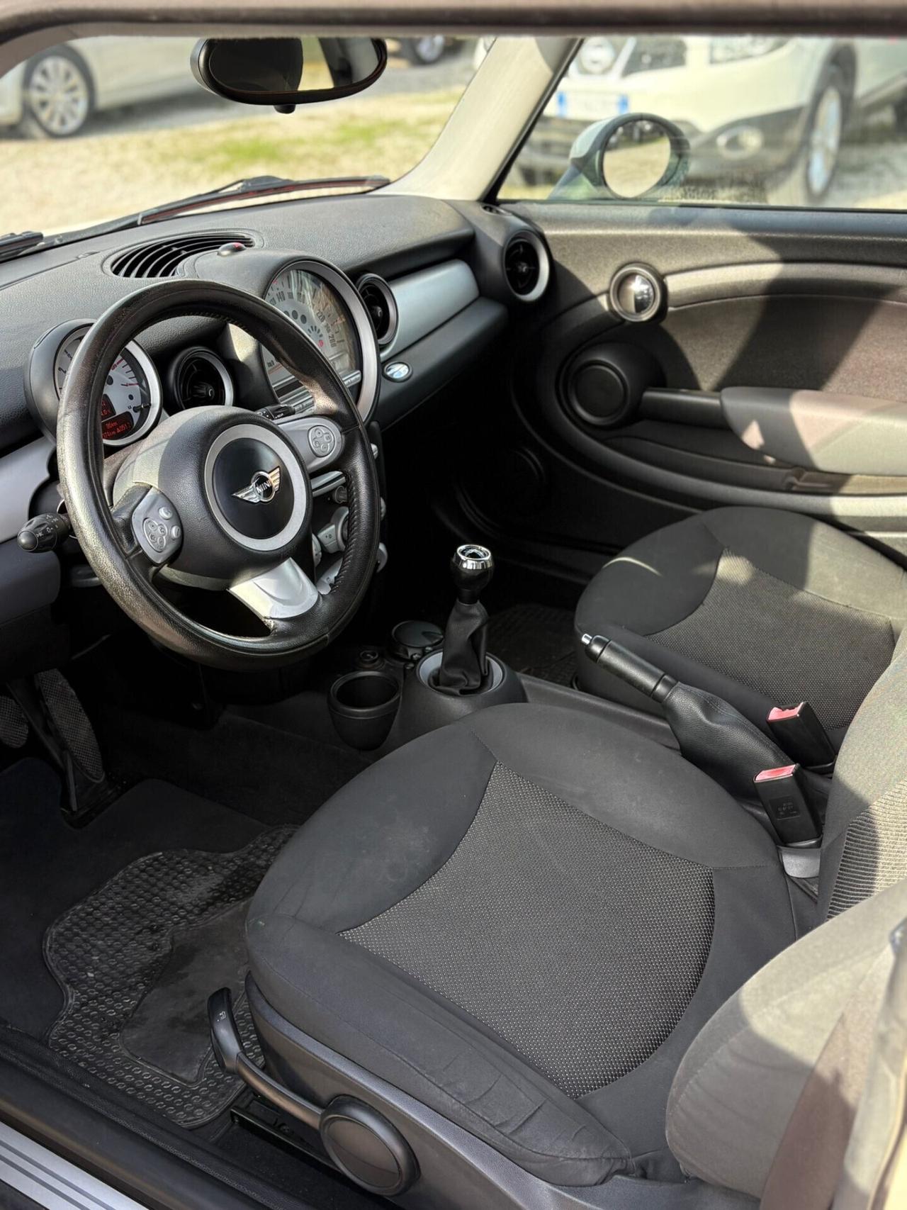 Mini Cooper D 1.6 Diesel PERFETTA NEOPATENTATI