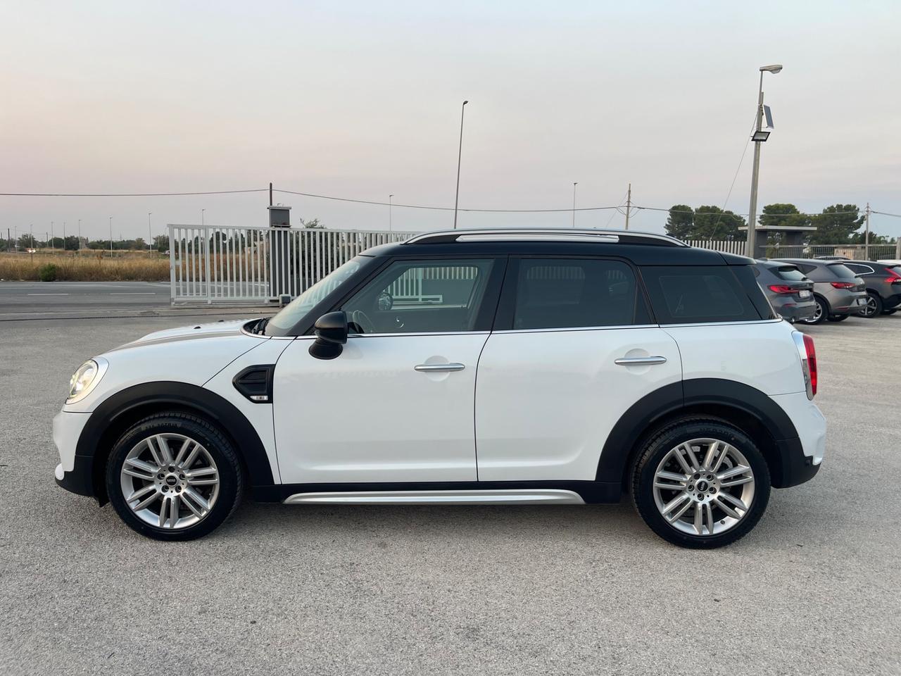 MINI COUNTRYMAN 2.0 D 150CV AUT HYPE FULL LED
