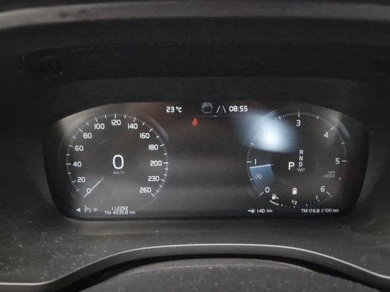 VOLVO XC60 B4 D AWD automatico Momentum