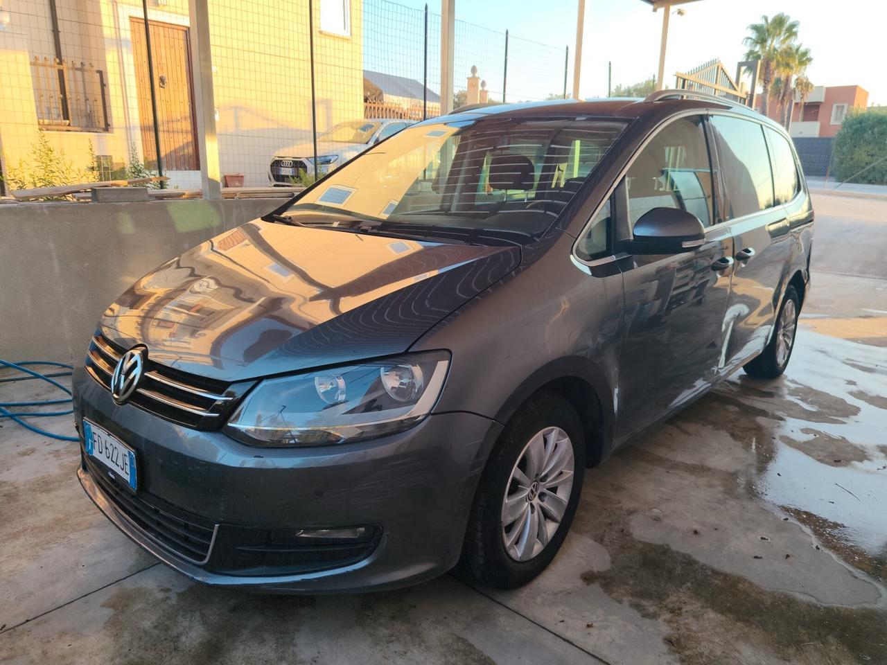 Volkswagen Sharan 2.0 TDI DSG 7 Posti