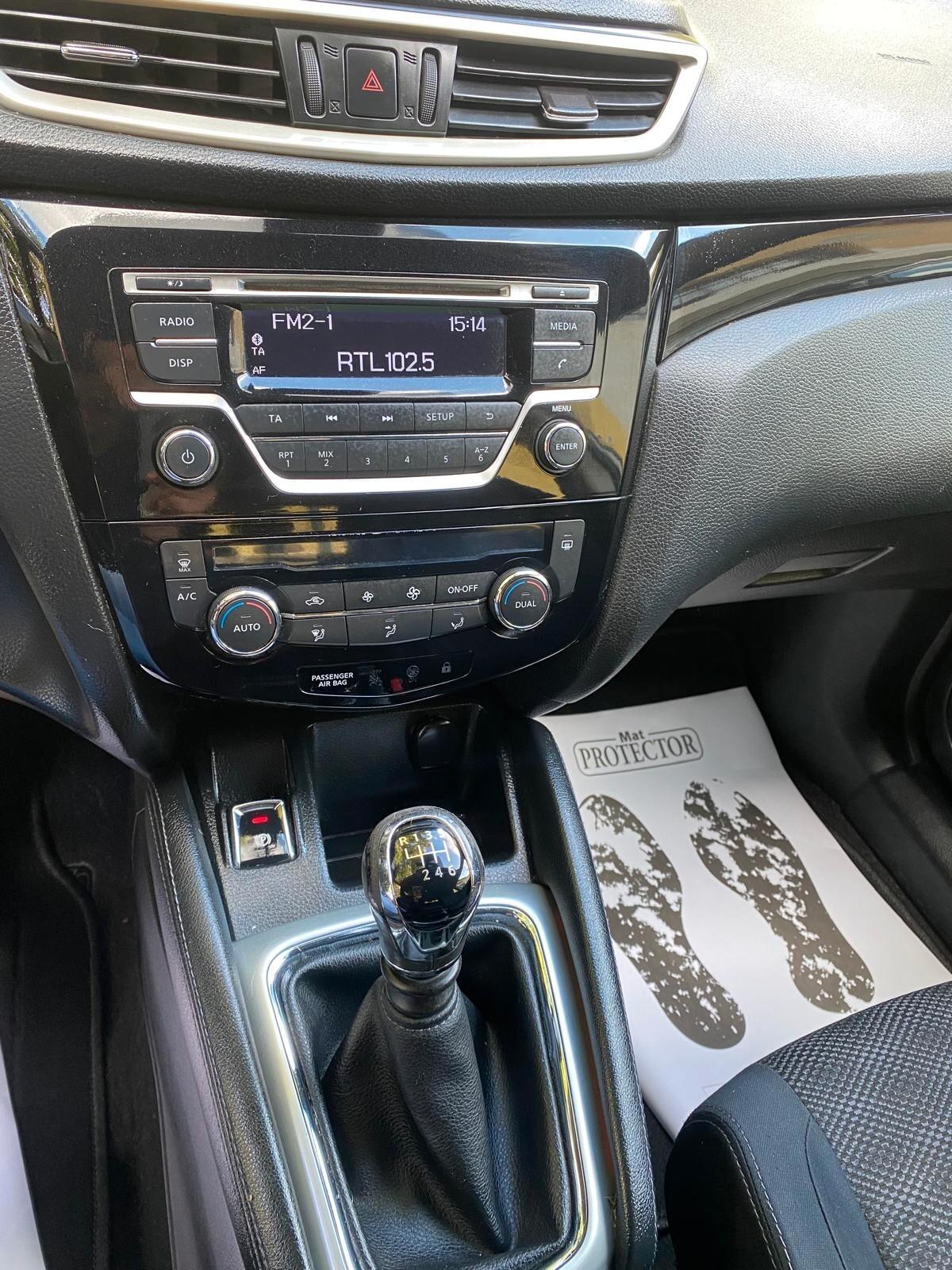 Nissan Qashqai 1.5 dCi Tekna 110CV GARANZIA 1 ANNO