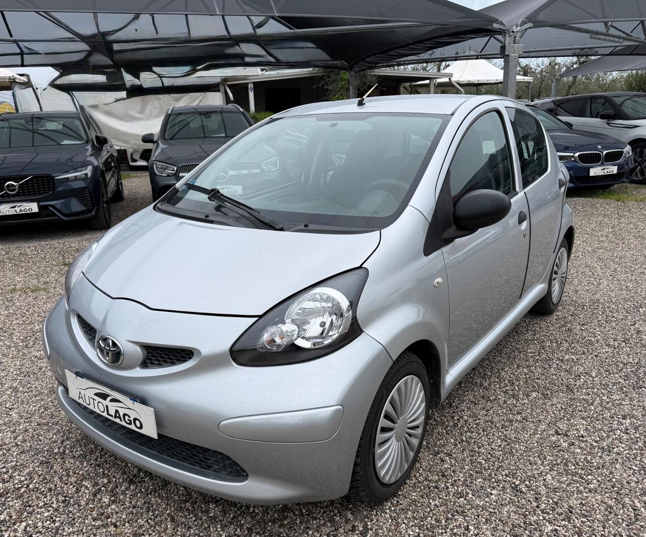 Toyota Aygo 1.0 12V VVT-i 5 porte Sol