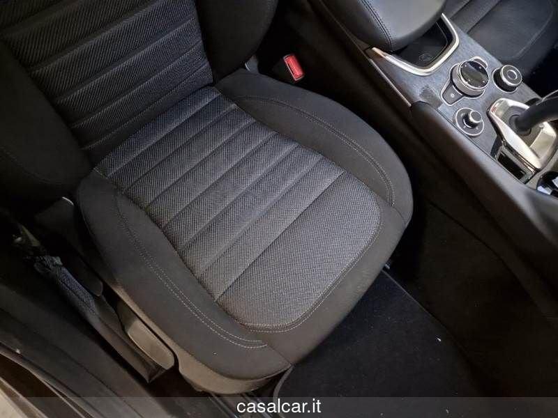 Alfa Romeo Giulia Giulia 2.2 Turbodiesel 160 CV AT8 Business FINO A 3 ANNI DI GARANZIA KM ILLIMITATI PARI ALLA NUOVA