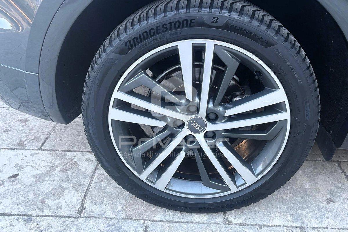 AUDI Q5 40 TDI quattro S tronic S line plus