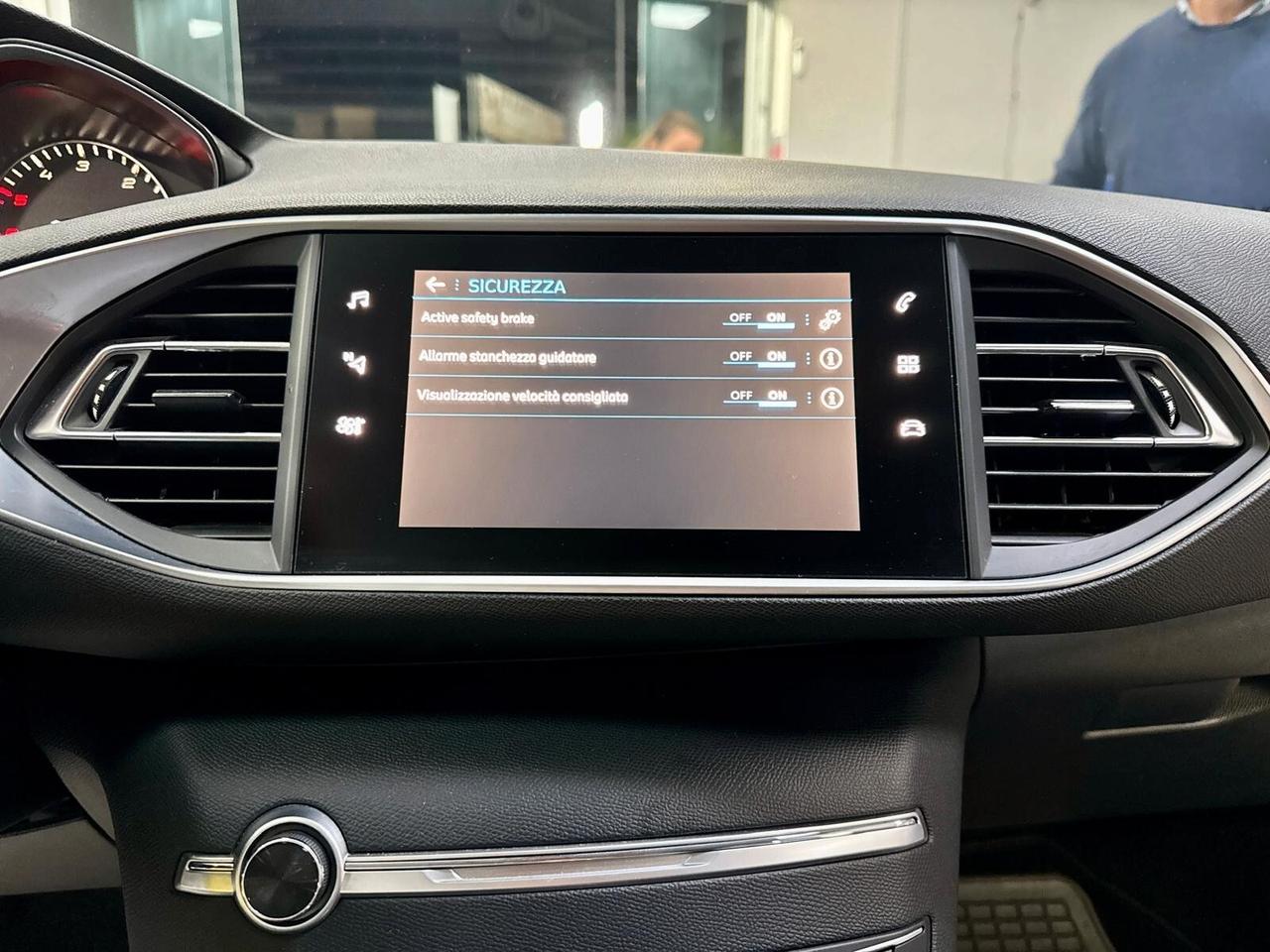 Peugeot 308 1.5 BlueHDi 130cv EAT8 Allure 2019