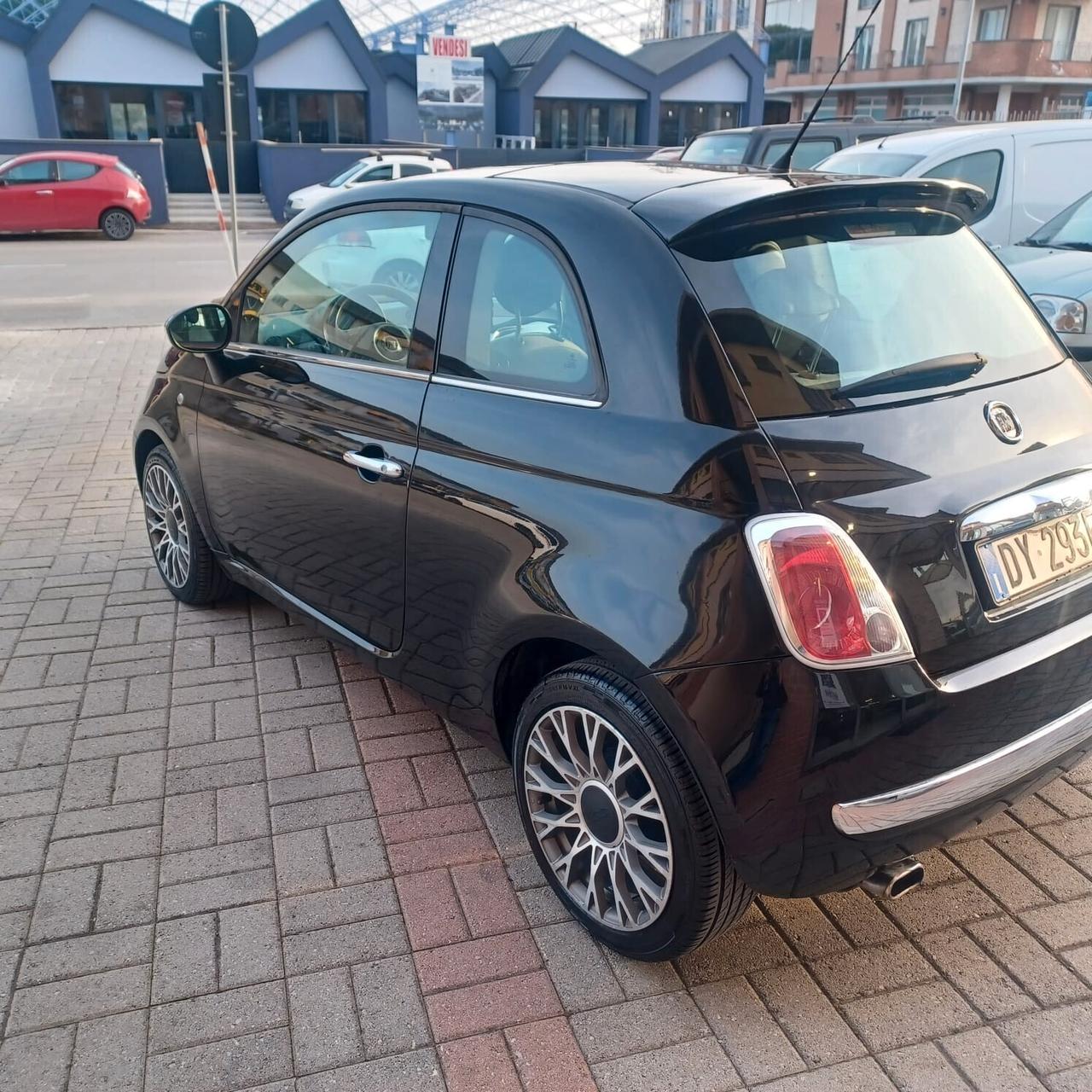 TETTO PANORAMICO MOLTO BELLA 500 1.3 MJTD NEOPATENATI