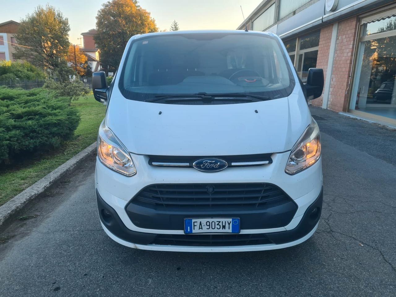 Ford Transit Custom Van 2.2tdci 125cv L1H1 motore nuovo