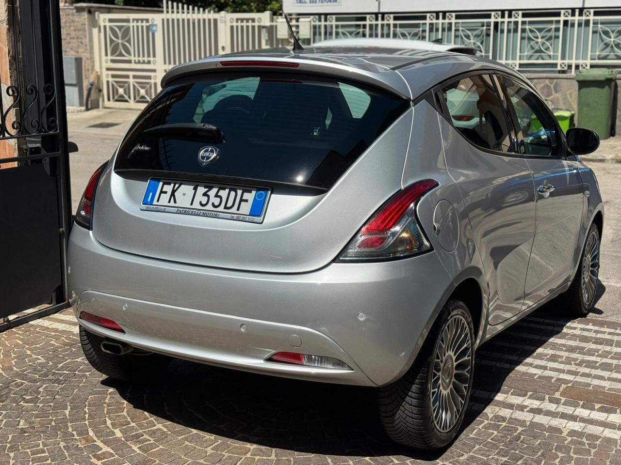 Lancia Ypsilon 1.3 MJT 95 CV Platinum