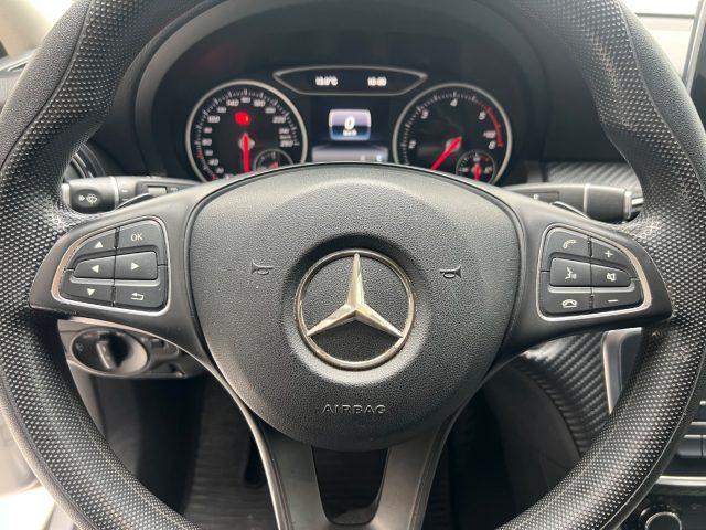 MERCEDES-BENZ GLA 180 d Business TUA A SOLI 199 EURO MENSILI
