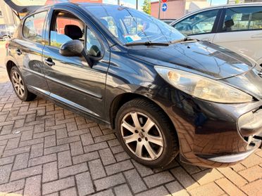 Peugeot 207 1.6 HDi 90CV 5p. XS