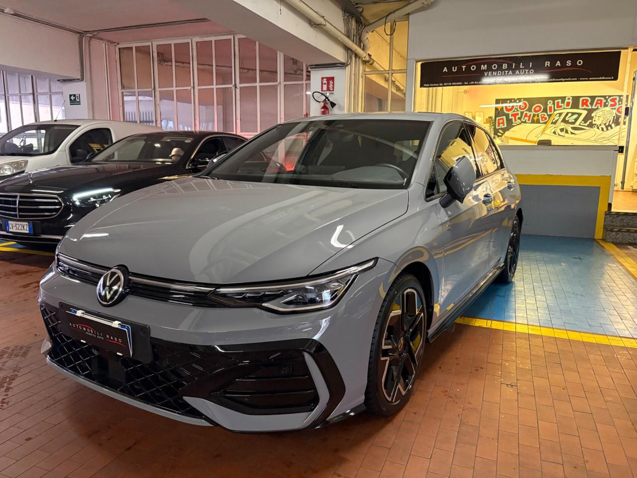 Volkswagen Golf 2.0 TDI 150 CV DSG SCR R-Line