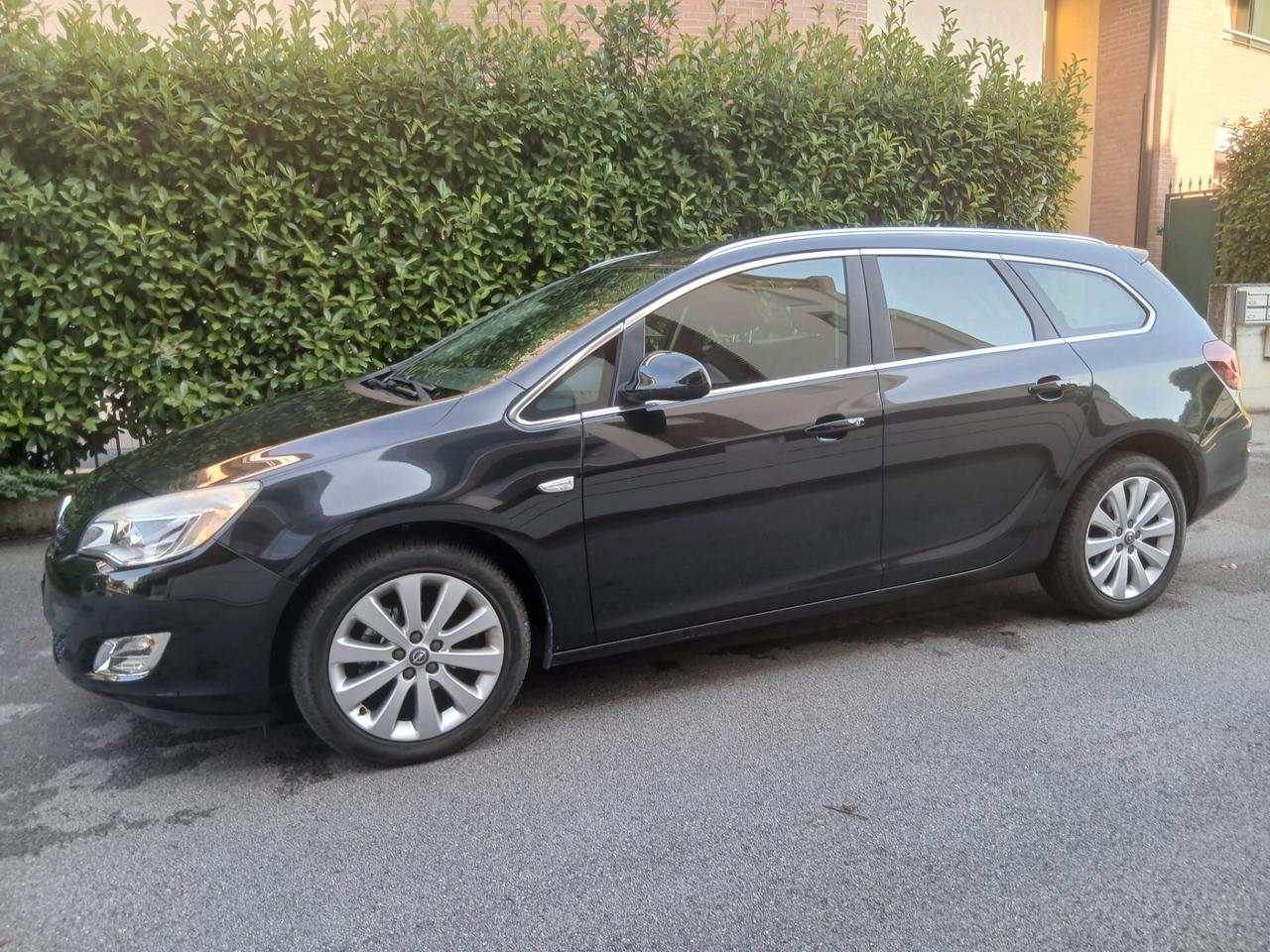 Opel Astra 1.4 Turbo 140CV Sports Tourer Cosmo UNICO prop KM 70000