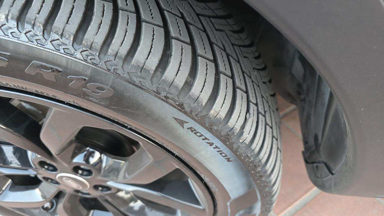 Land Rover Discovery Sport 2.0 TD4 150 CV Auto Business Ed. Premium SE