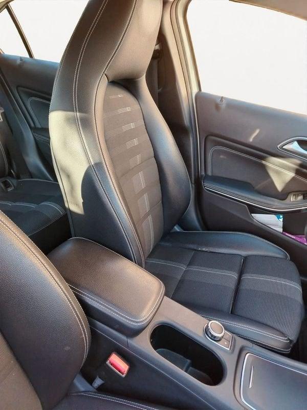 Mercedes-Benz Classe A A 180 d Automatic Sport