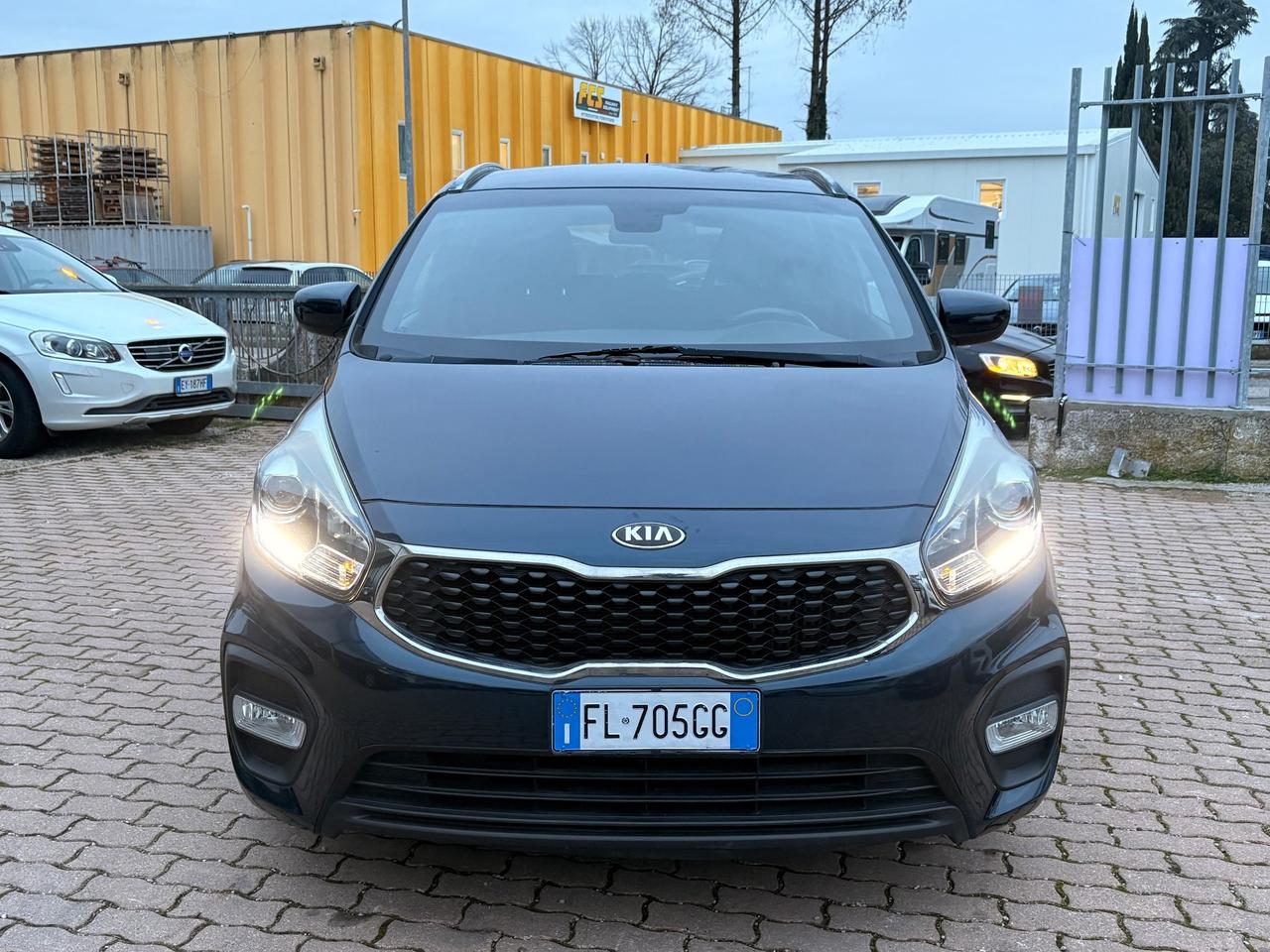 Kia Carens 1.7 CRDi 115 CV Business Class