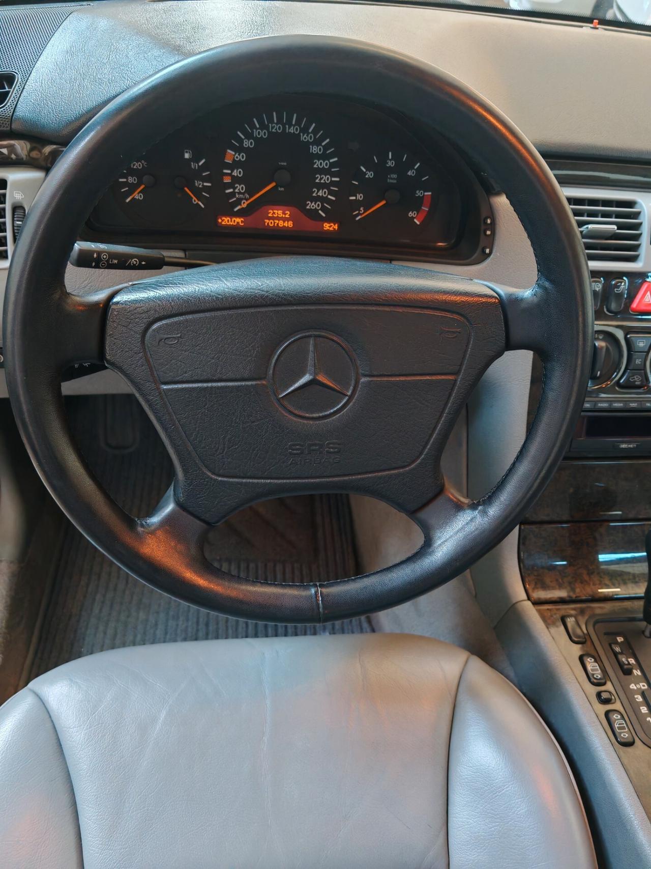 Mercedes-benz E 300 turbodiesel - Avantgarde -