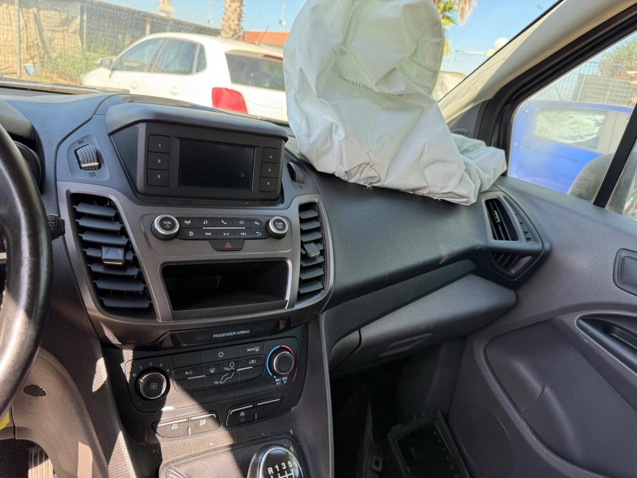 Ford Tourneo Connect Gran 1.5 TDCi Titanium