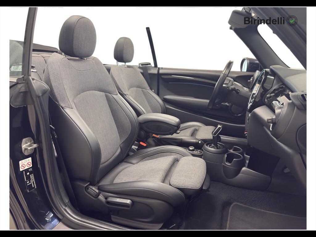 MINI Mini Cabrio (F57) - Mini 1.5 Cooper Classic Cabrio