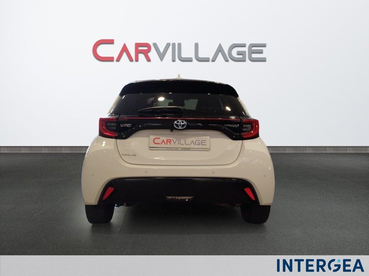 TOYOTA Yaris 1.5h Lounge