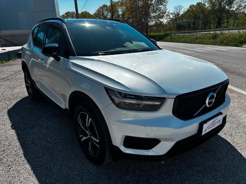 VOLVO XC40 (2017-->) XC40 D3 Geartronic R-design