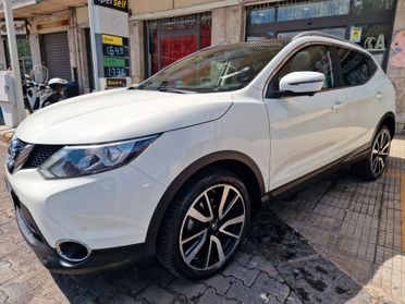 Nissan Qashqai 1.6 dCi 2WD Tekna AUTOMATICA Tetto Panoramico