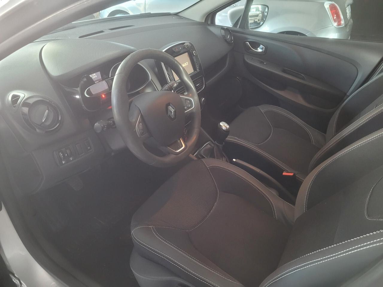 Renault Clio dCi 8V 75 CV 5 porte Moschino Zen