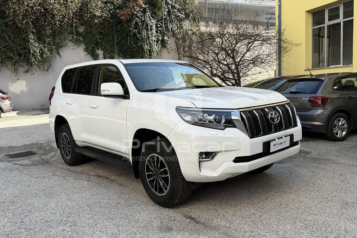 TOYOTA Land Cruiser 2.8 D4-D A/T 5 porte Executive