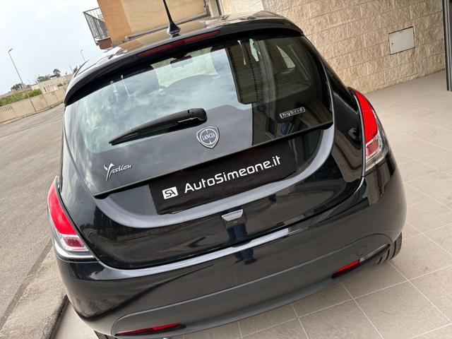 LANCIA Ypsilon 1.0 FireFly 5 porte S&S Hybrid Gold 5 posti.