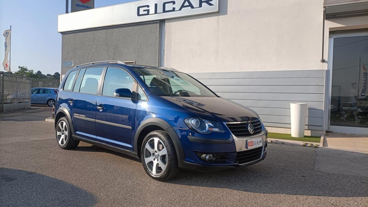 Volkswagen Touran Cross 1.9 TDI 105CV 7 POSTI e GANCIO