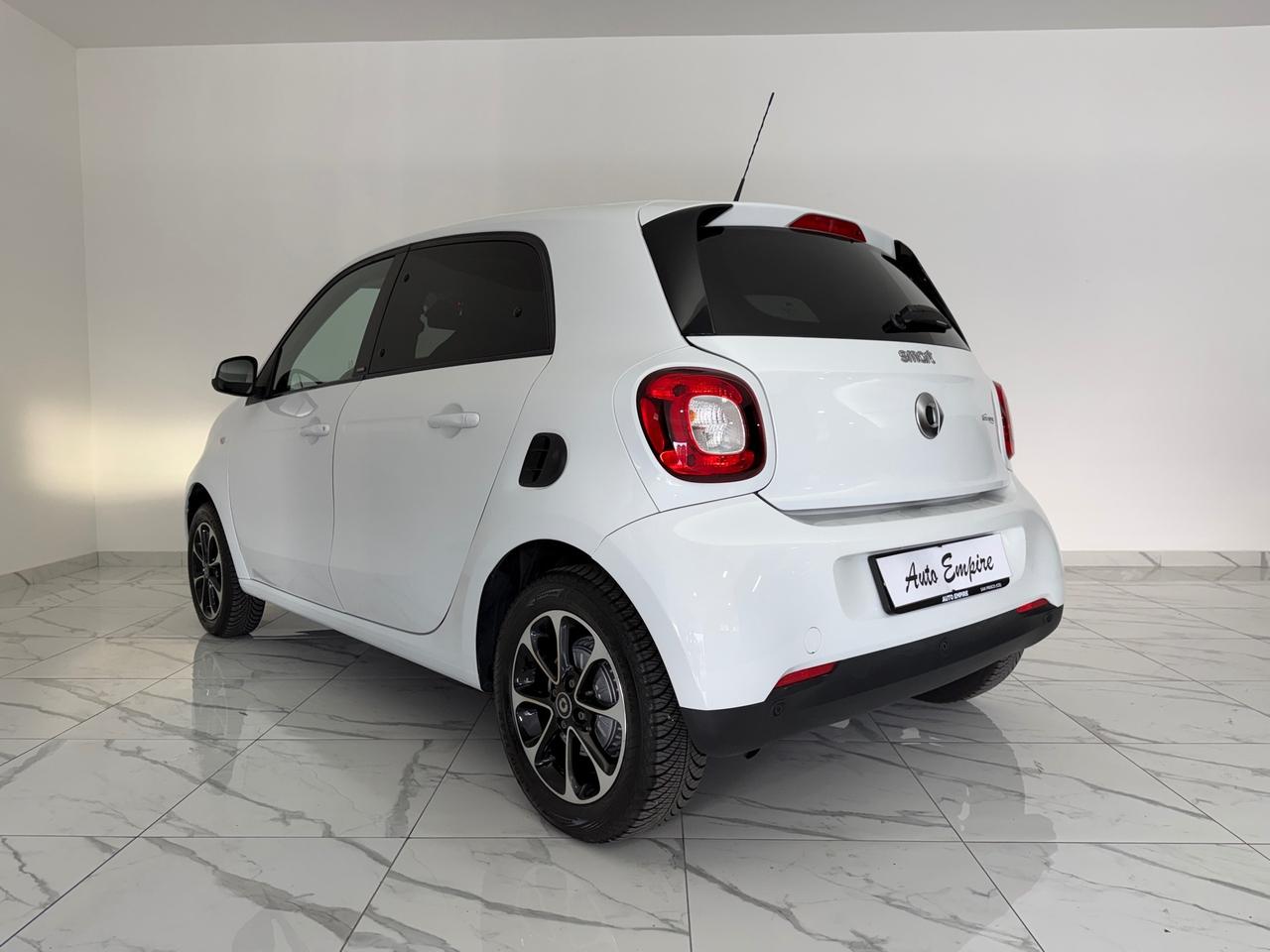 SMART FORFOUR PASSION AUTOMATICA/PANORAMA/NAVIGATORE