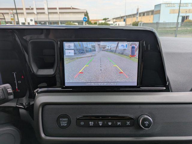 FORD Tourneo Courier 1.0 EcoBoost Titanium