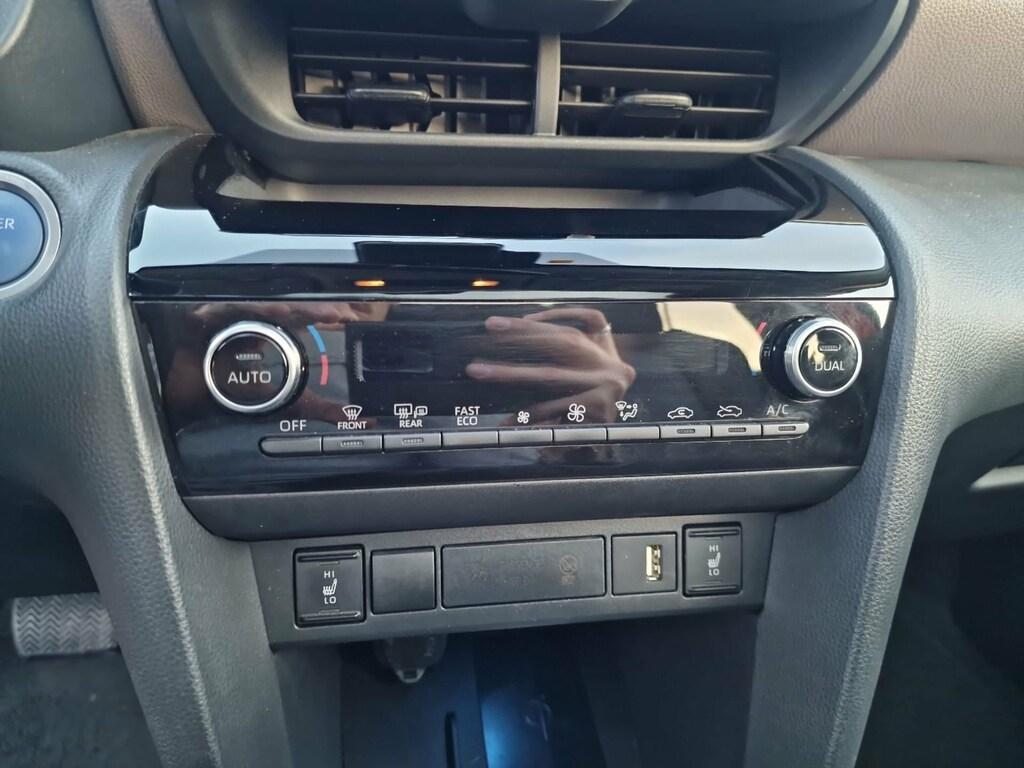Toyota Yaris Cross 1.5 H Lounge FWD E-CVT