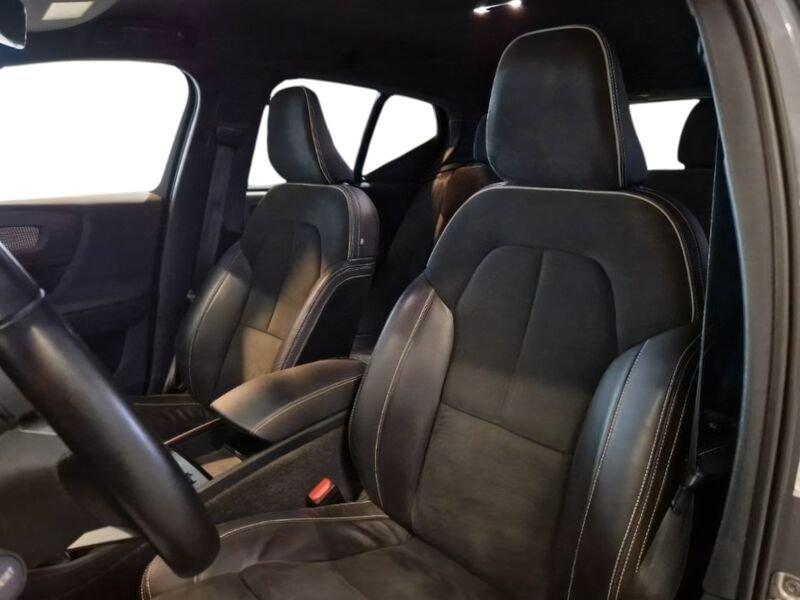 Volvo XC40 T5 180+82 CV Plug-in Hybrid Recharge R-design