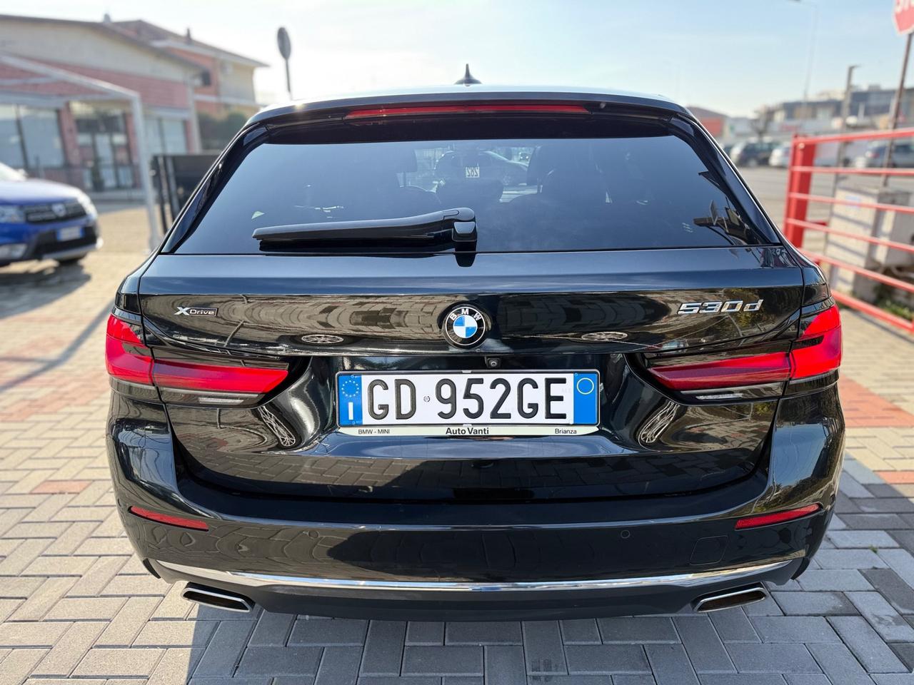 Bmw 530d 48V xDrive Touring Luxury IVA ESPOSTA